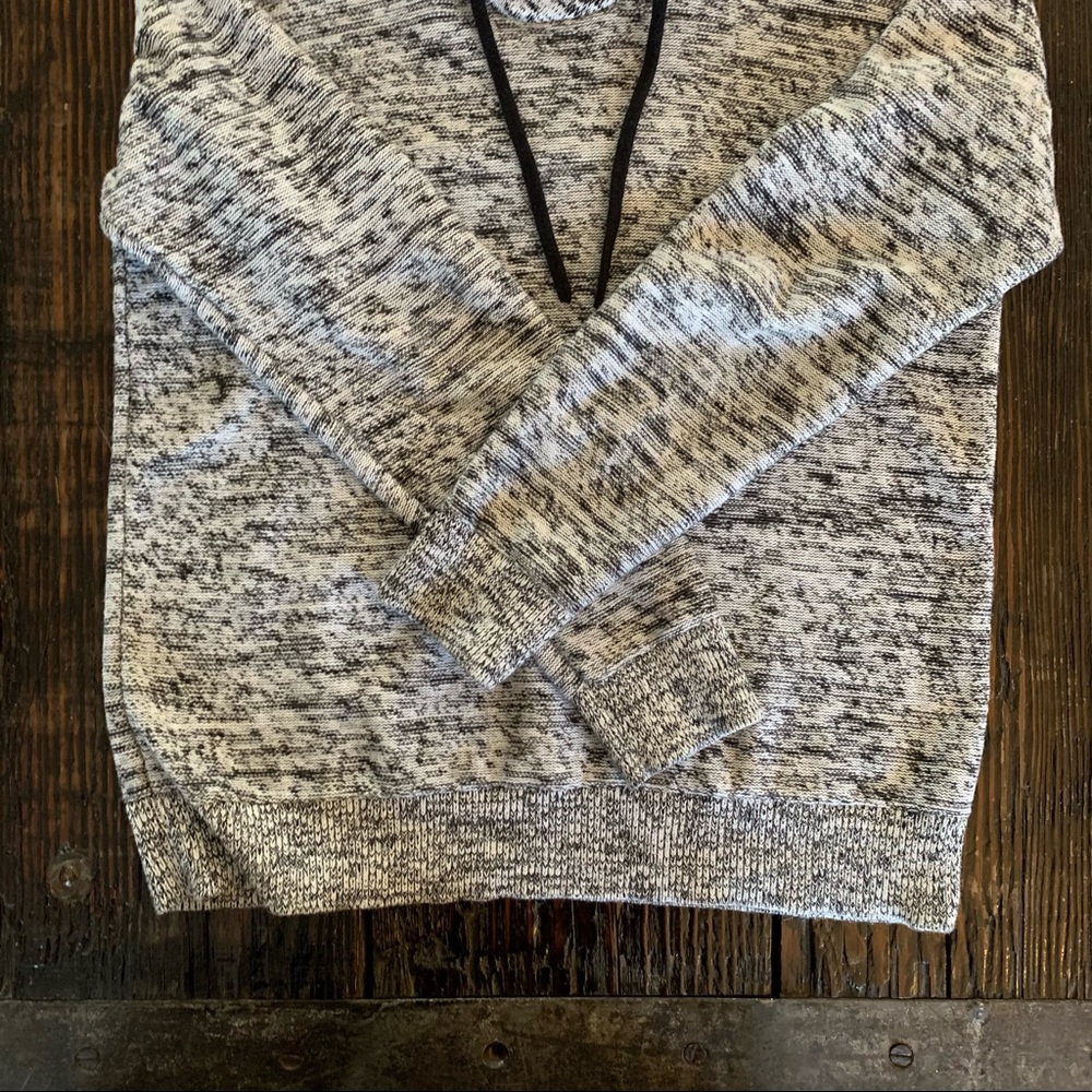 Express sweater - Picture 2 of 4